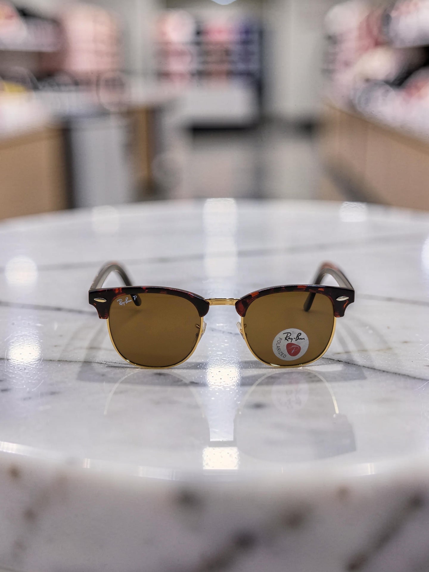 Occhiali da sole 3016 990/57: Eleganza Retro e Lenti Polarizzate