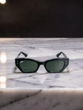 Occhiali da sole 4430 6677/71: Stile Urban e Fitting Ottimale in Nero e Verde