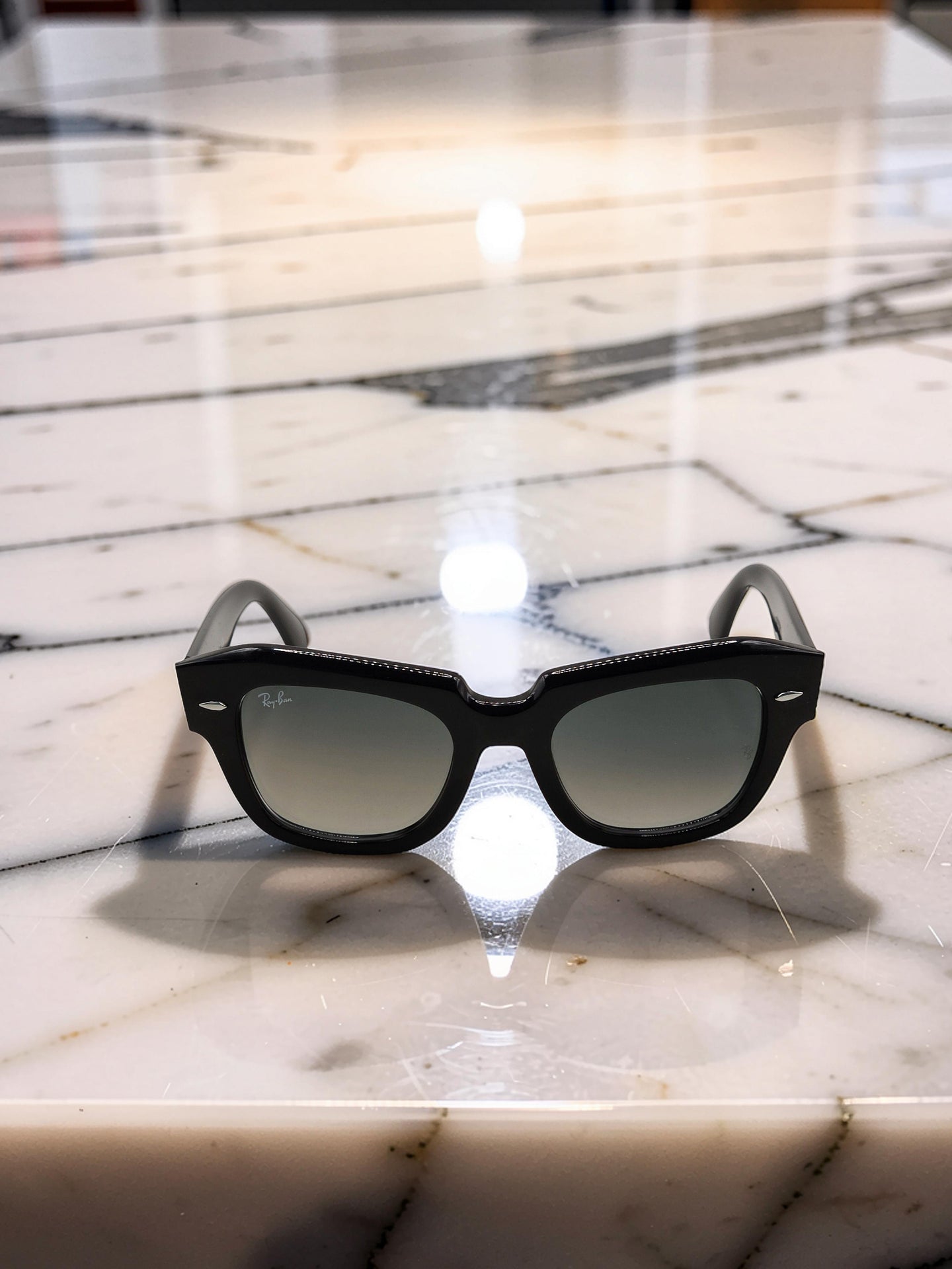 Occhiali da sole 2186 901/71 Nero Lucido con Lenti Verde Classico Taglia 49